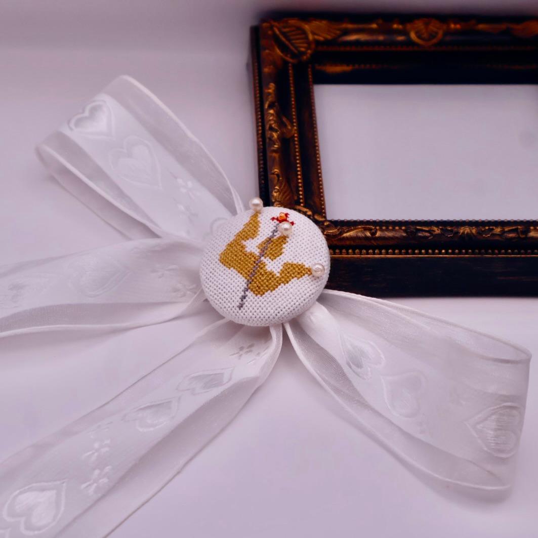 王冠と剣　くるみボタンのヘアゴム　クロスステッチ刺繍 | 10枚目